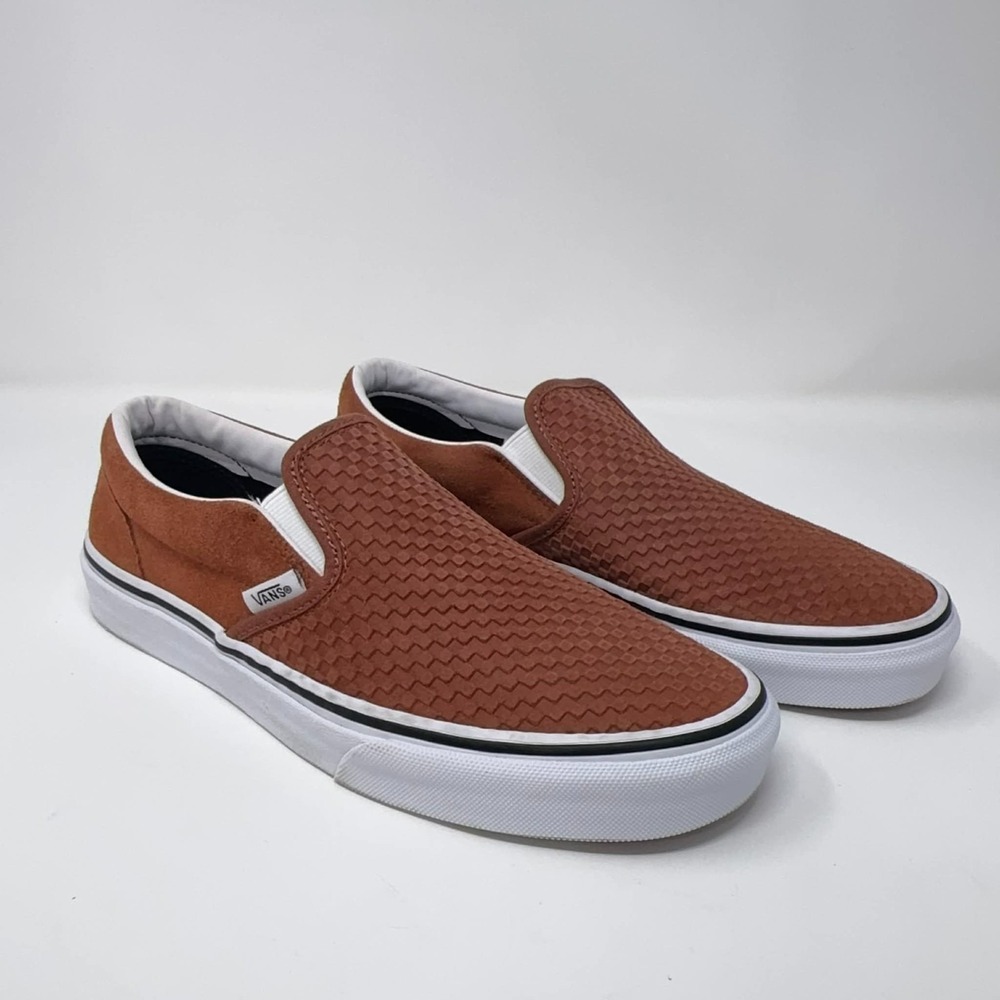 Vans Classic Slip-On Embossed Suede Sneaker Men's 7 Women's 8.5  Awesome Sequoia